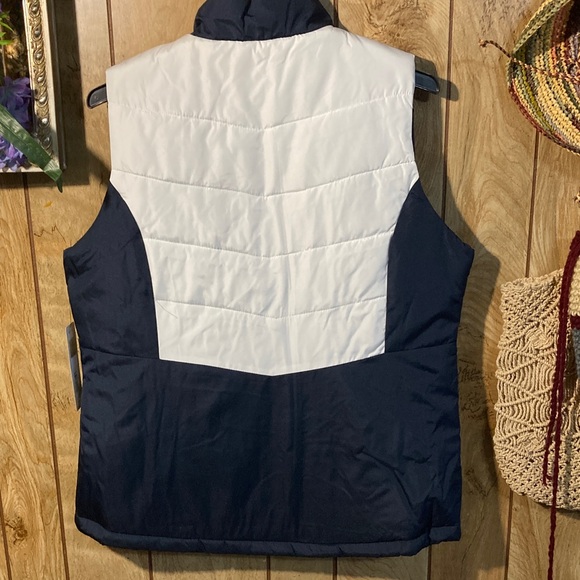 NFL Team Apparel Shield with Red and Blue - Picture 10 of 10